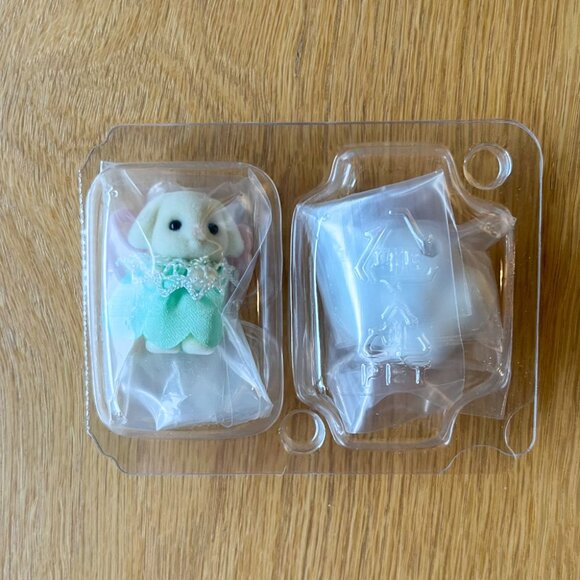 Calico Critters - Blooming Baby - Sage - Picture 1 of 3